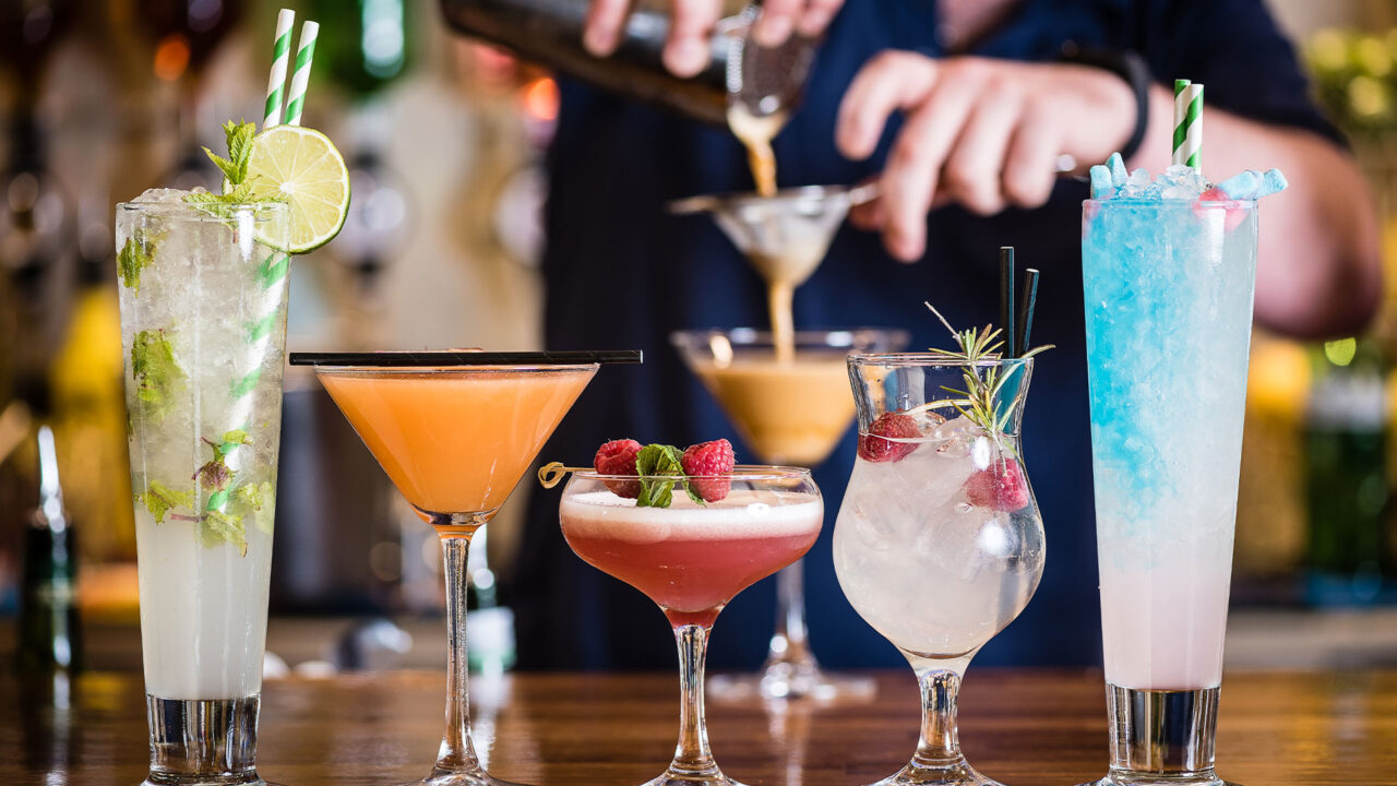 Cocktails-The-Lounge